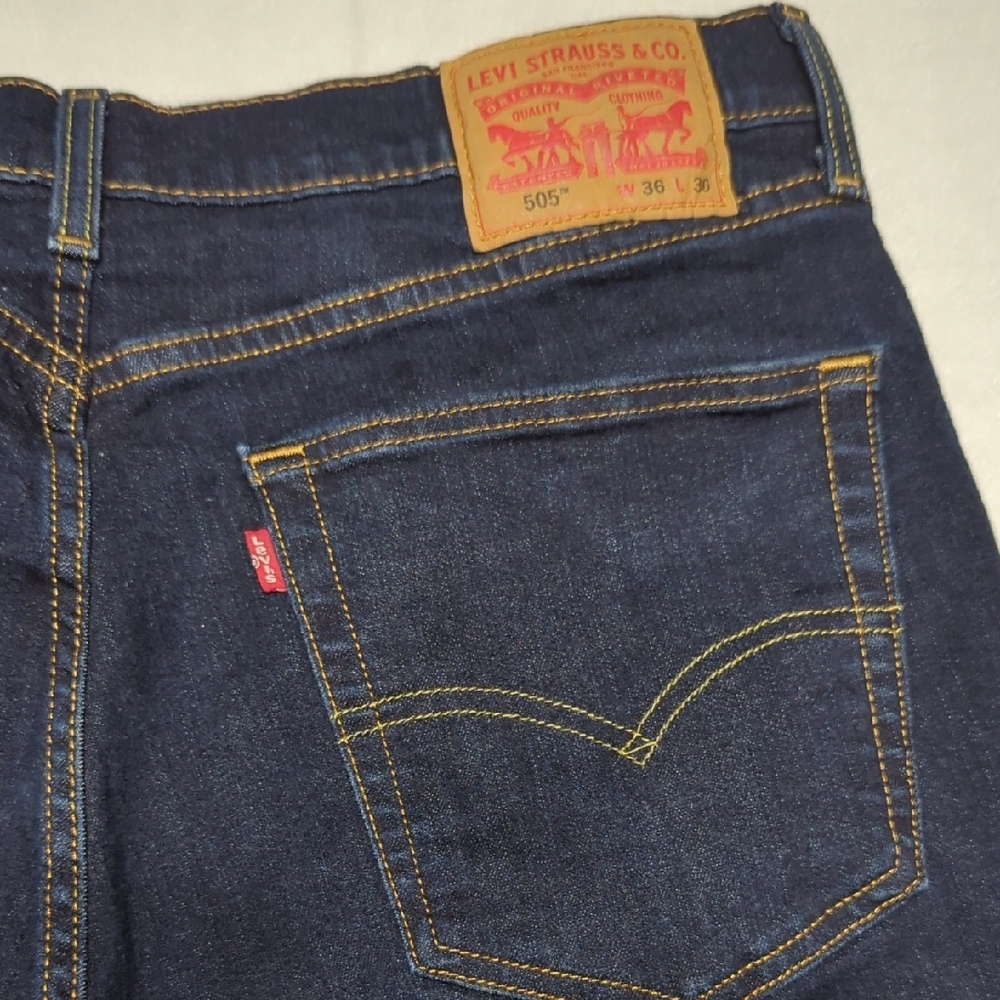 Levi's 505 Dark Blue Wash Straight Leg Men's Jeans Size 36‎